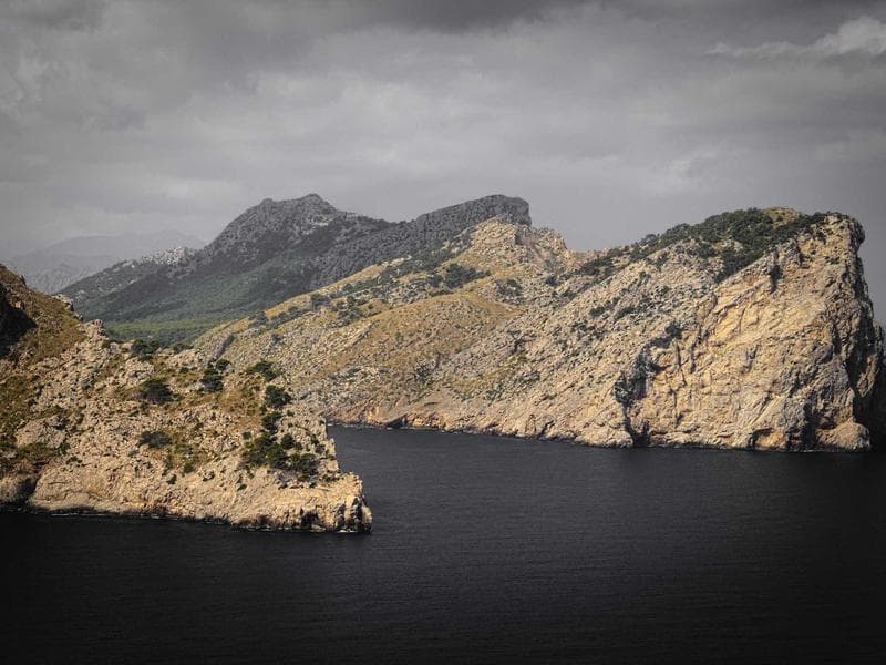 NAD+ IV Therapy: A Deep Dive into Cellular Longevity and DNA Repair